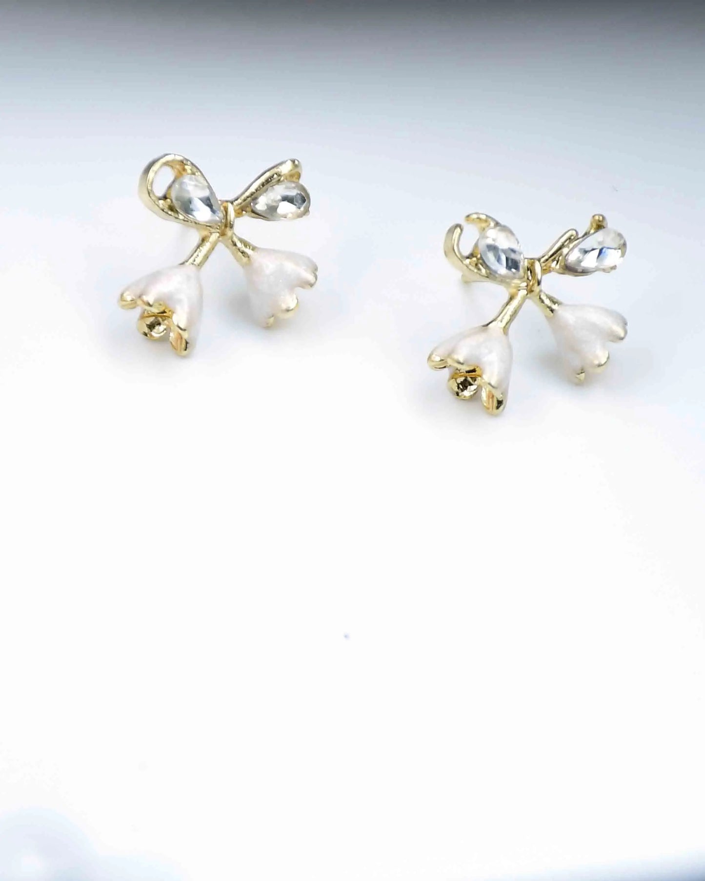 Bow Earrings with Rhinestones Attractive Sister