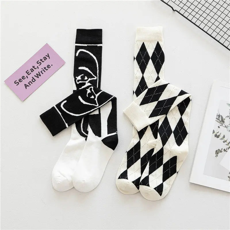 Trendy Cool Calf Socks Female Retro Street Black And White CJ