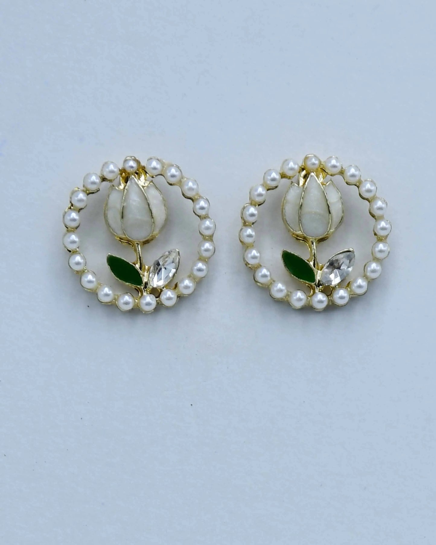 Elegant Pearl Flower Earrings Attractive Sister