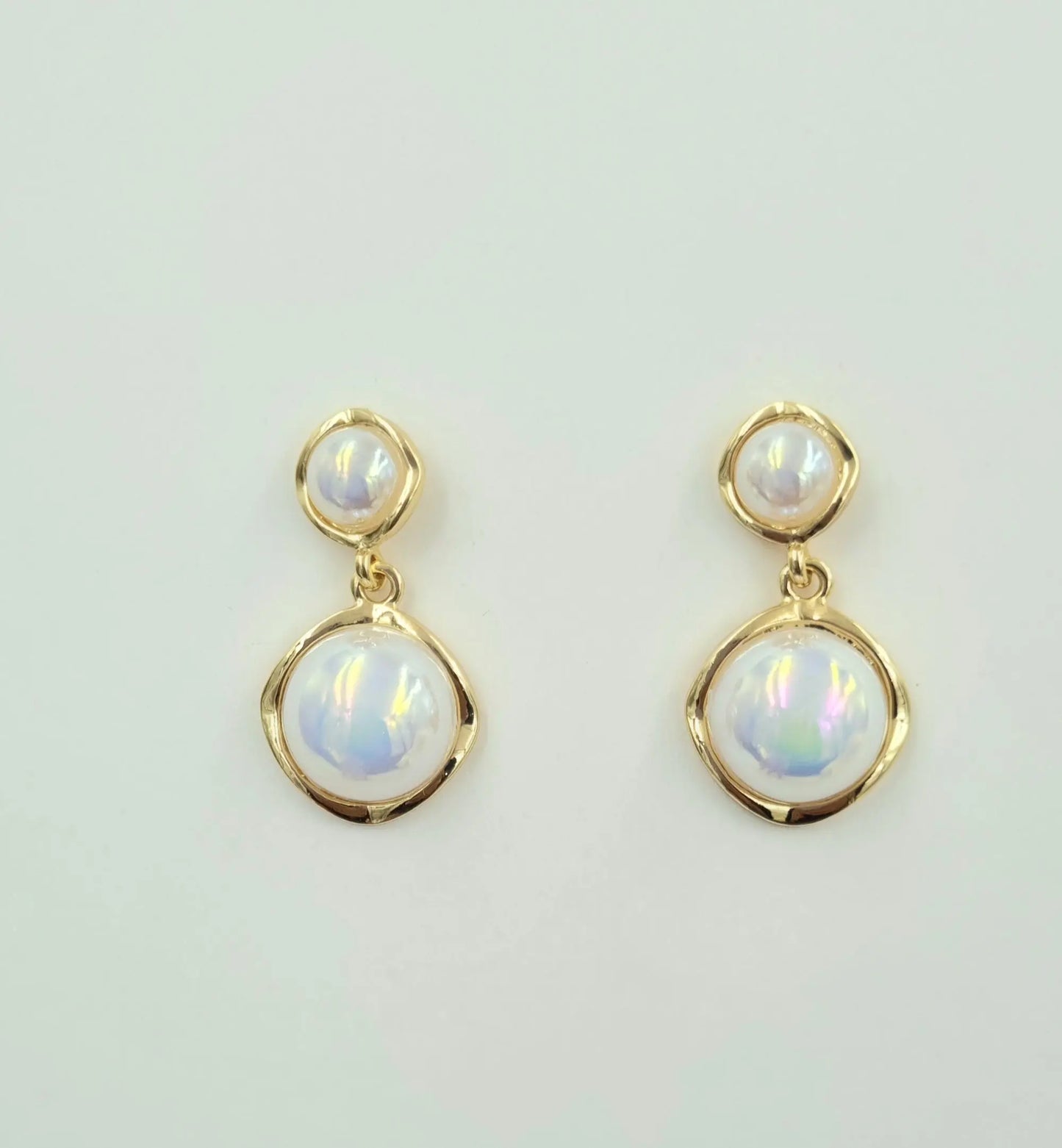 Elegant Moonstone Dangle Earrings Attractive Sister