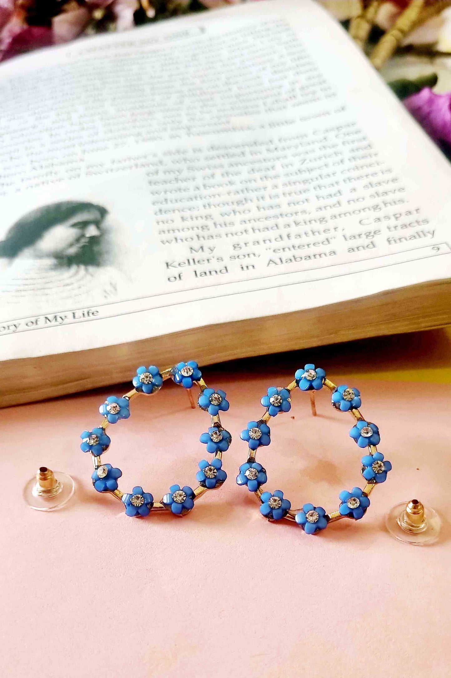 Trending flower earrings Attractive Sister