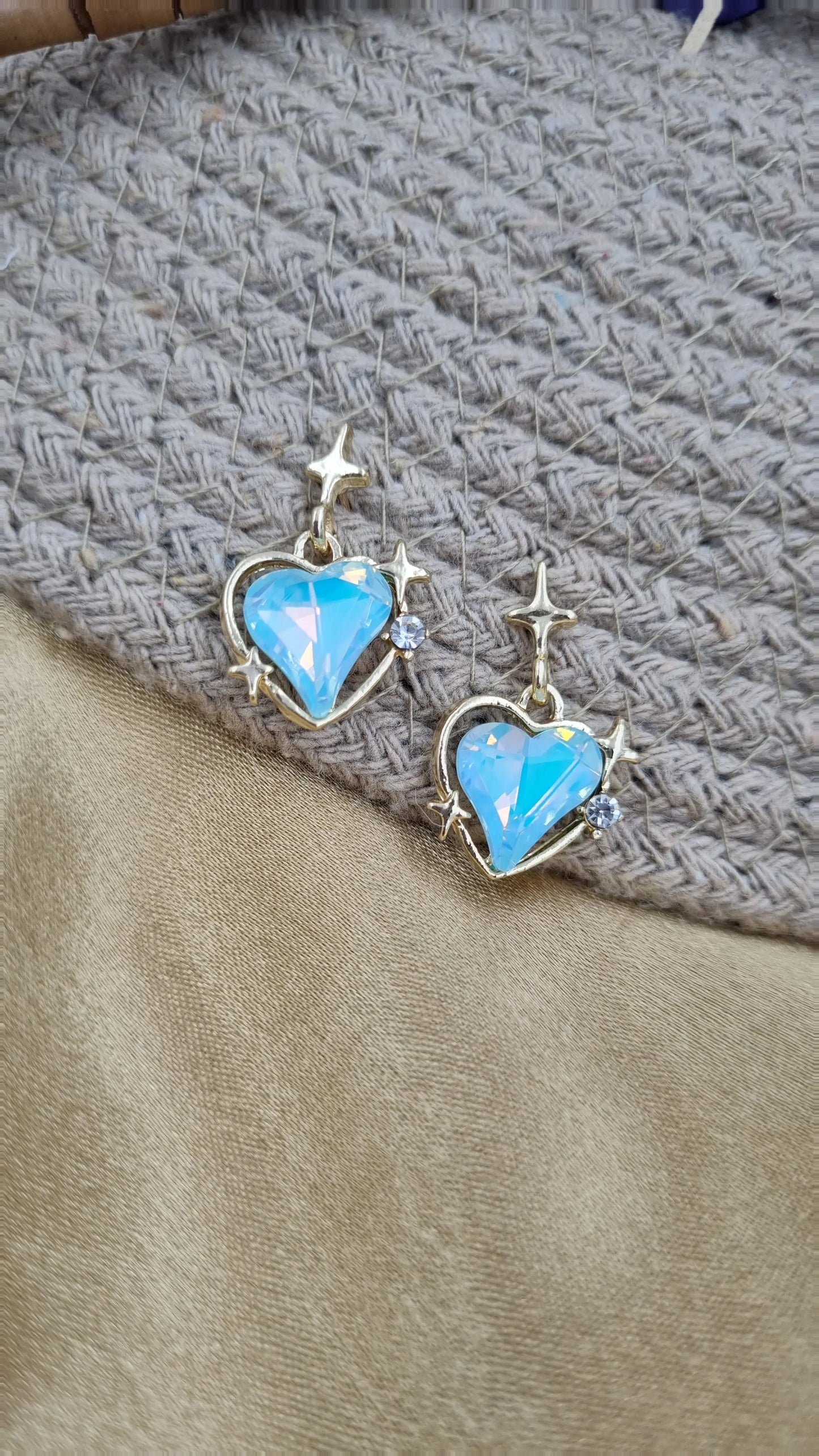 Gold Heart-Shaped Stud Earrings Attractive Sister