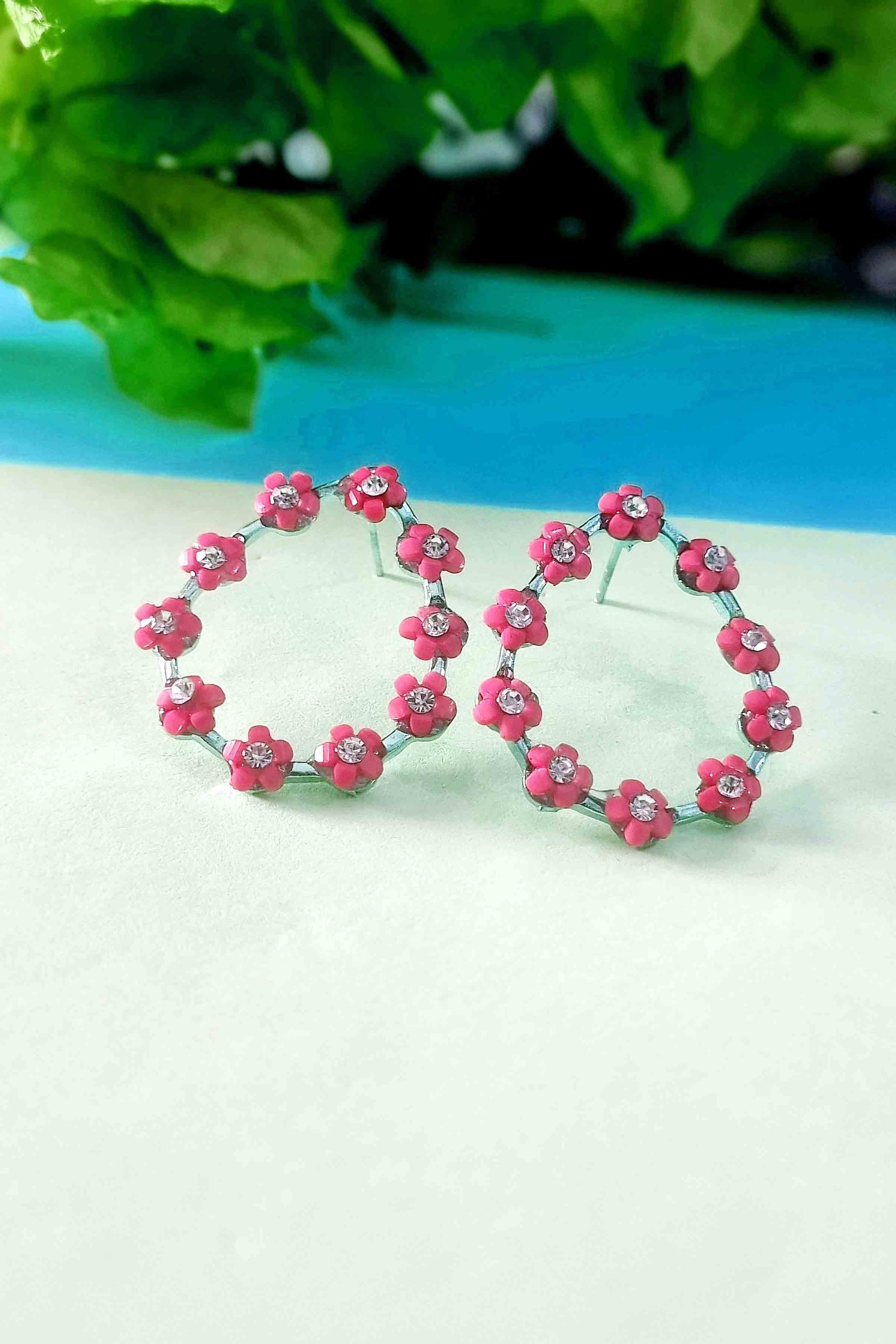 Trending flower earrings Attractive Sister