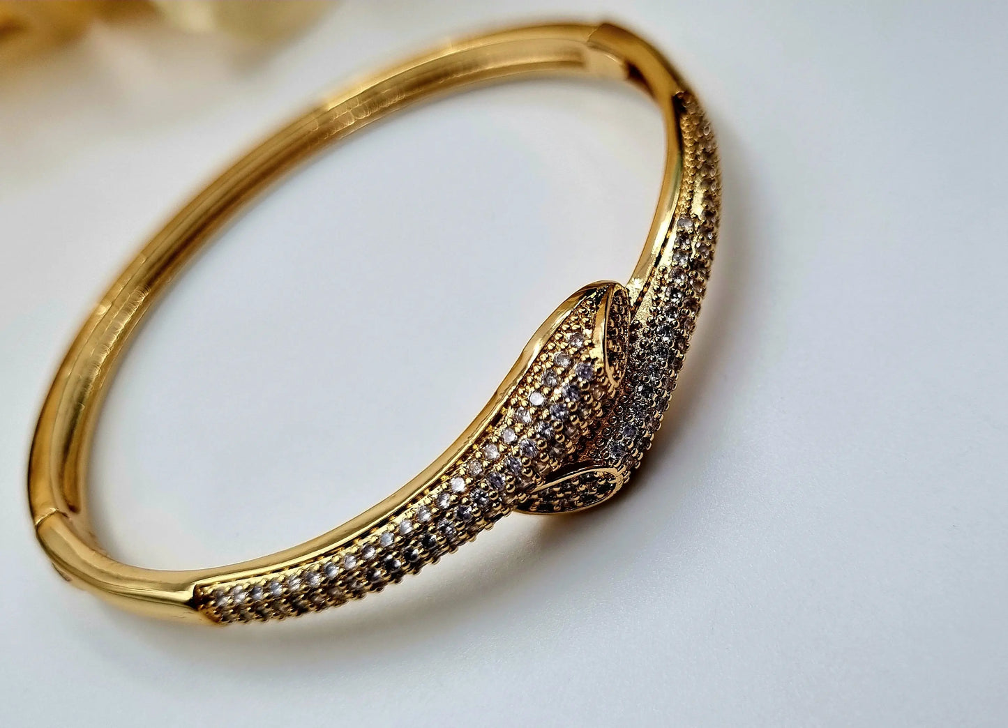 Snake Design Bracelet with Rhinestone Attractive Sister