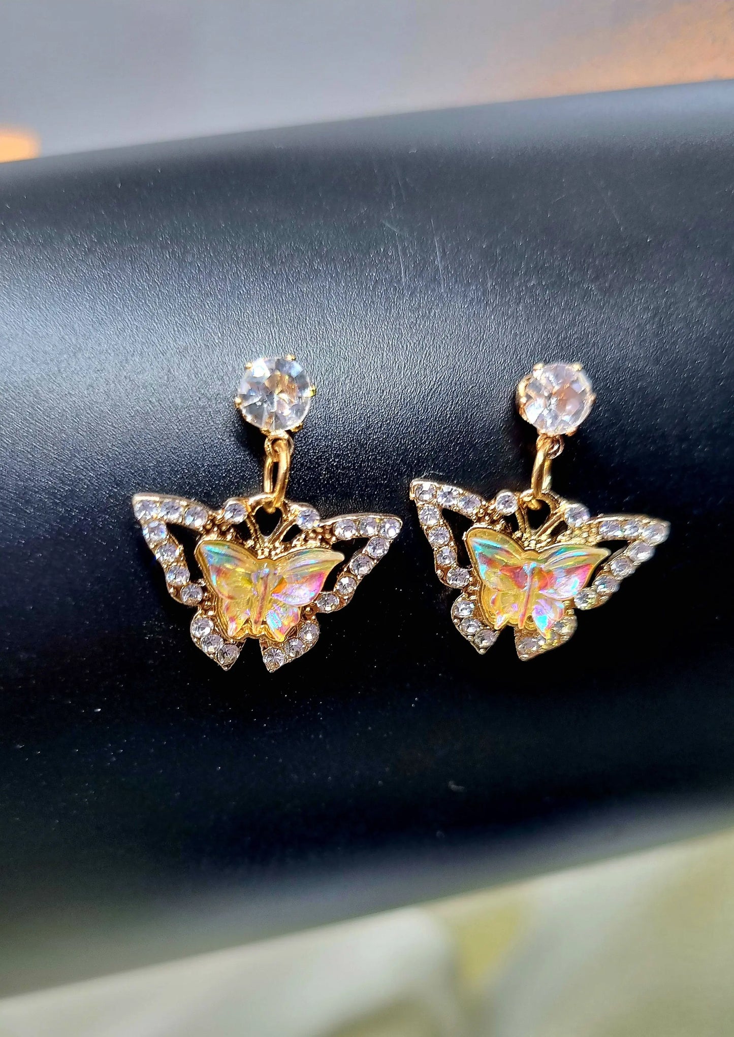 Sparkling rhinestones Butterfly Earrings in various color Attractive Sister