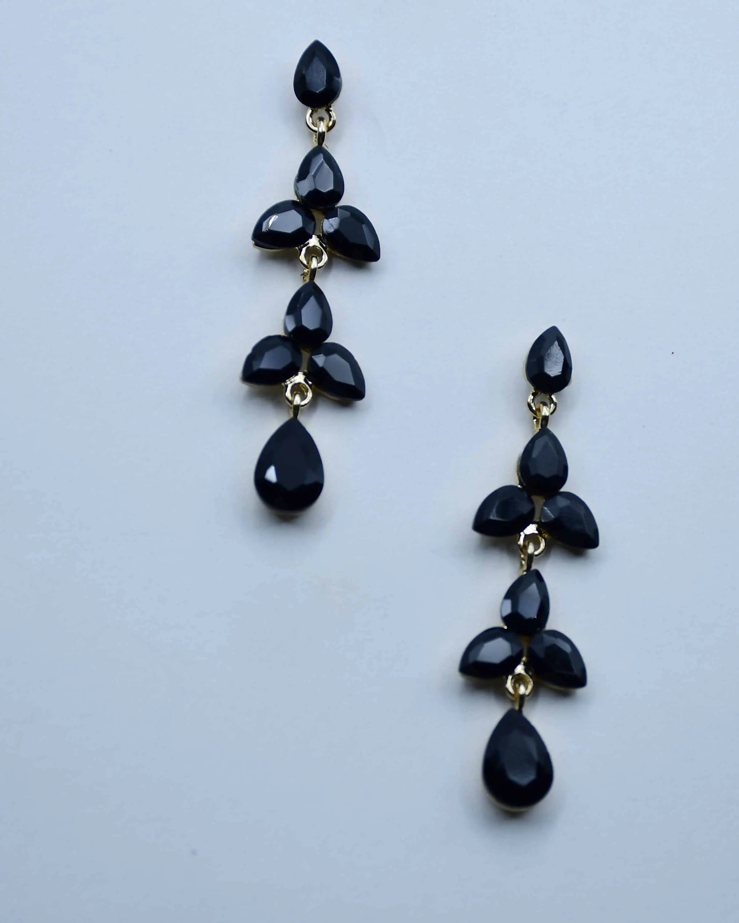 New design crystal Earring Attractive Sister