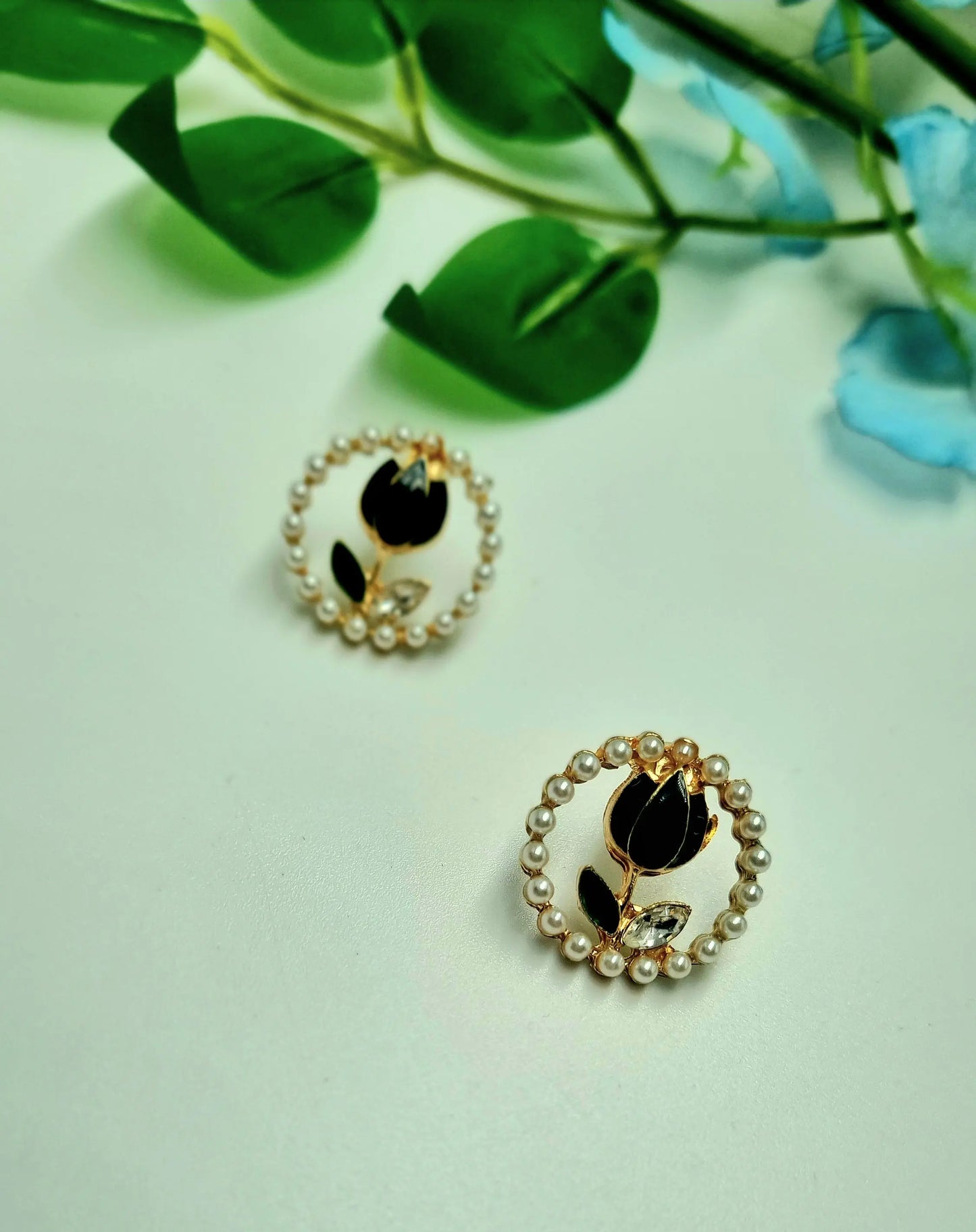 Elegant Pearl Flower Earrings Attractive Sister