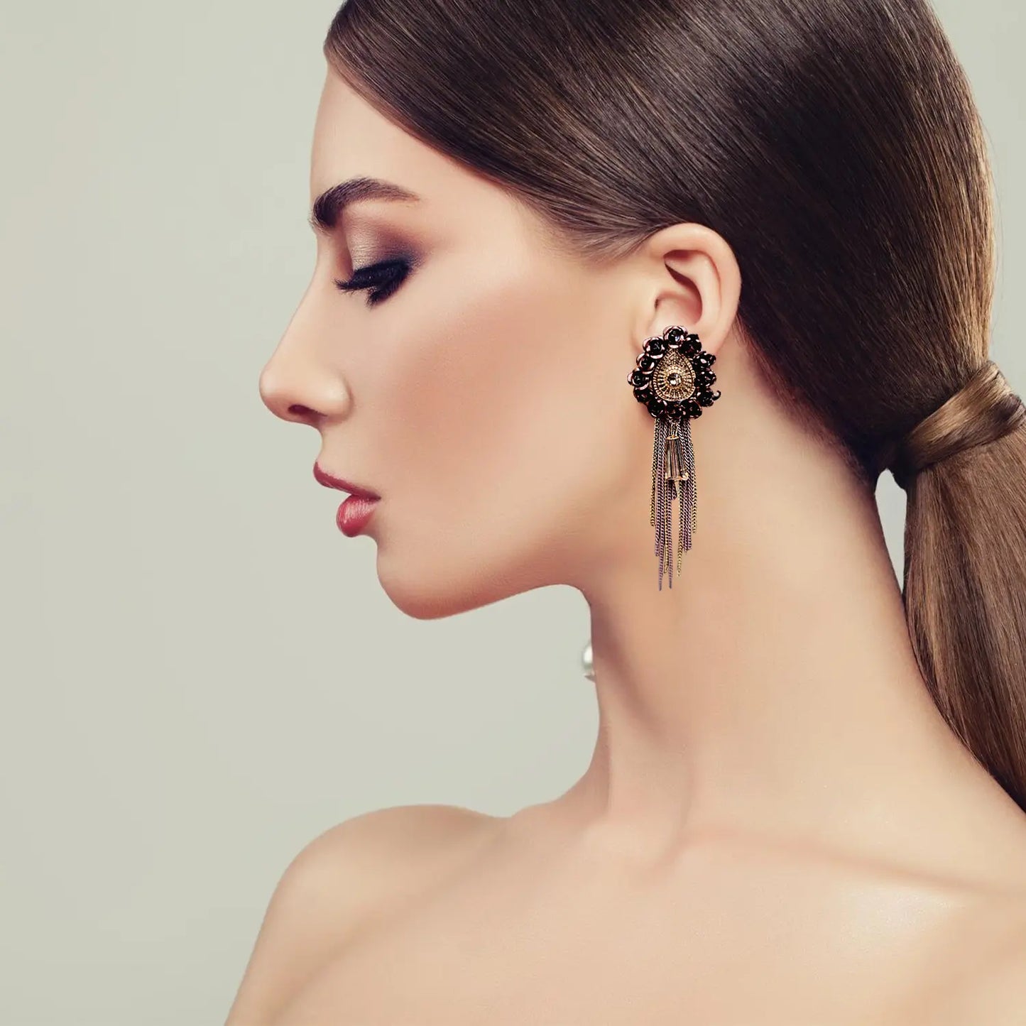 Alluring Drop Earrings with Delicate Gold Chains and Tassels Attractive Sister