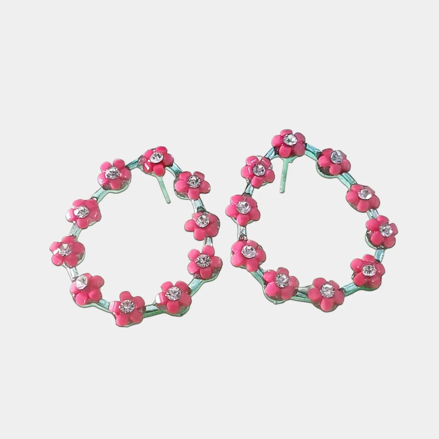 Trending flower earrings Attractive Sister