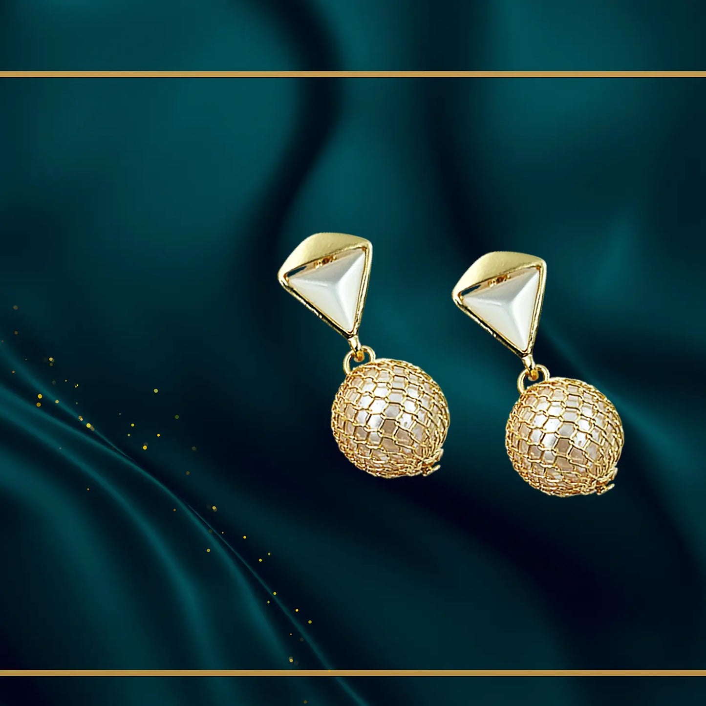 Timeless Elegance: Classic Pearl and Crystal Earrings with a Modern Touch Attractive Sister