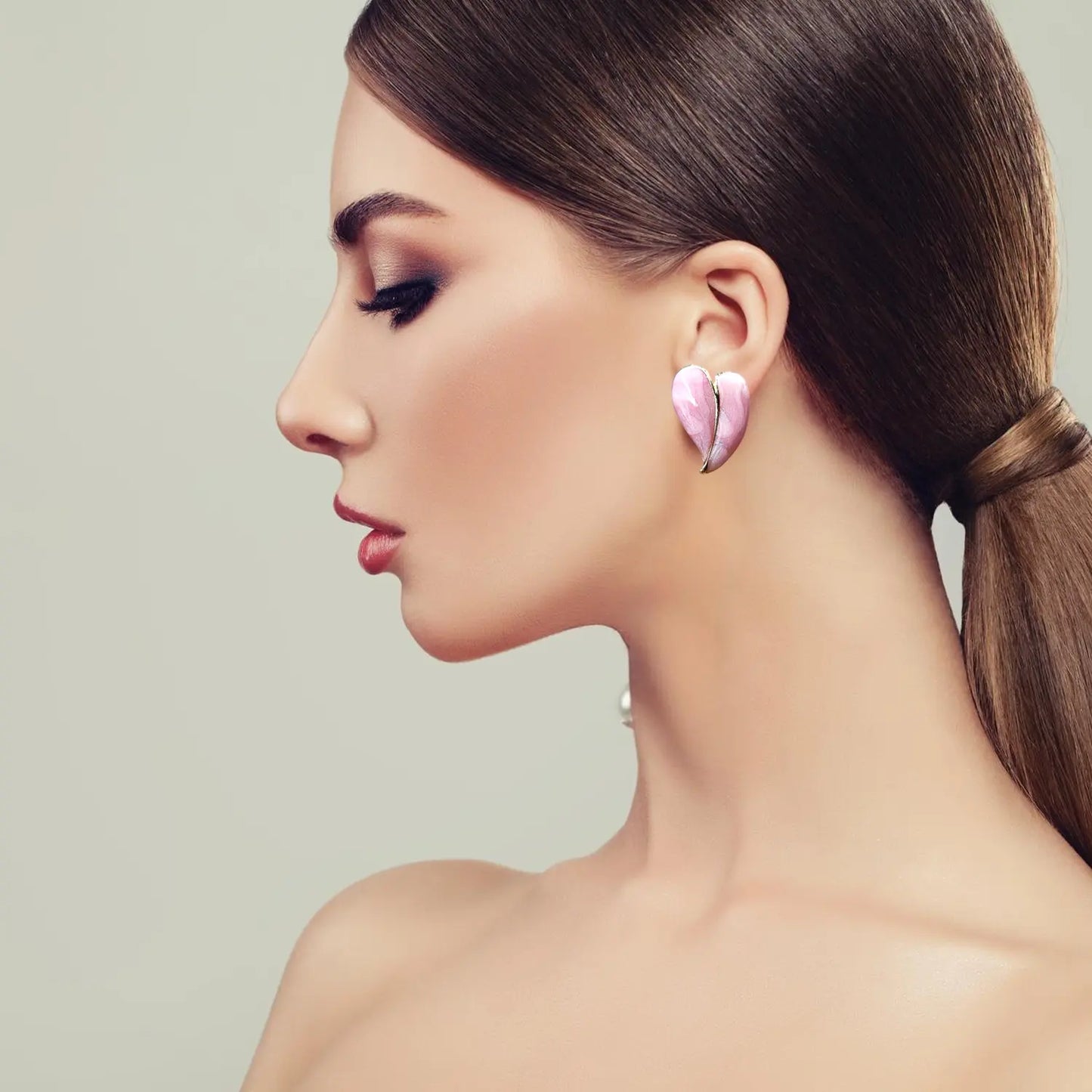 Heart-Shaped Stud Earrings Attractive Sister