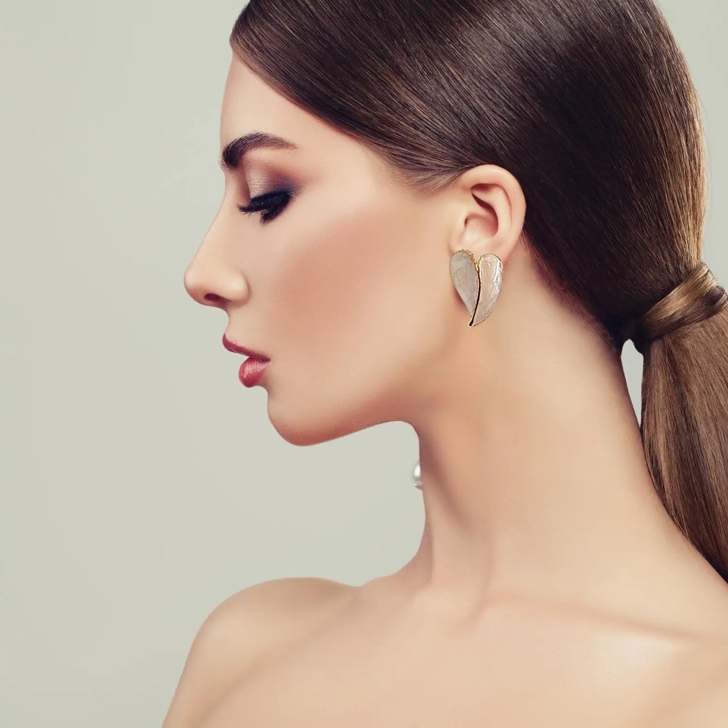 Heart-Shaped Stud Earrings Attractive Sister