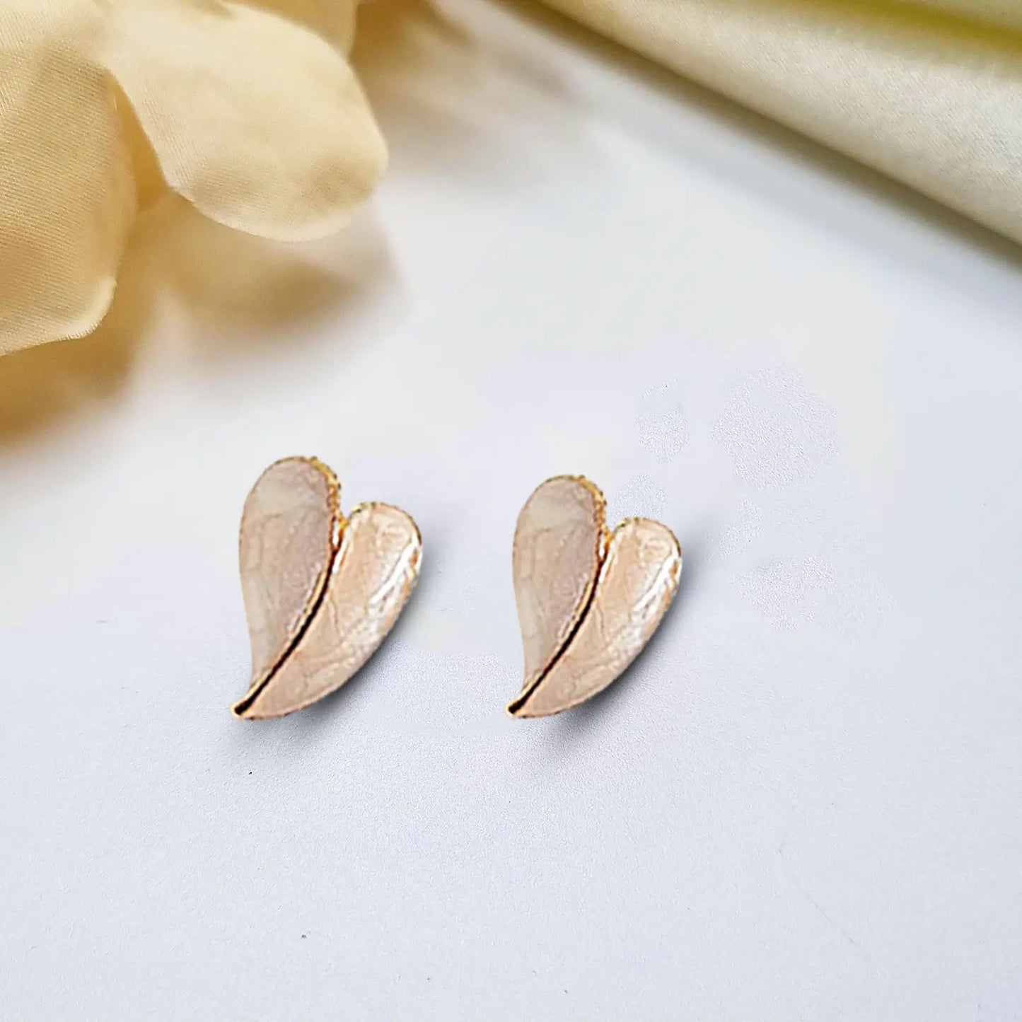 Heart-Shaped Stud Earrings Attractive Sister