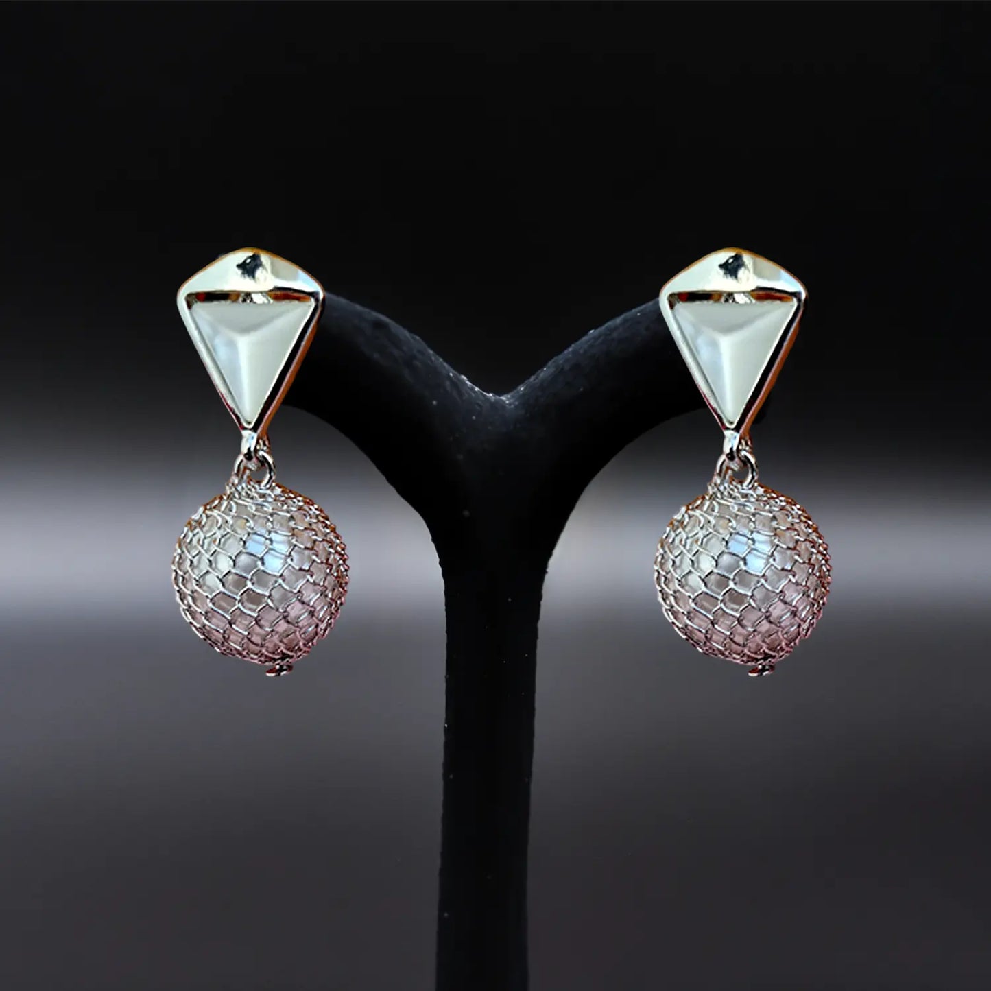 Timeless Elegance: Classic Pearl and Crystal Earrings with a Modern Touch Attractive Sister