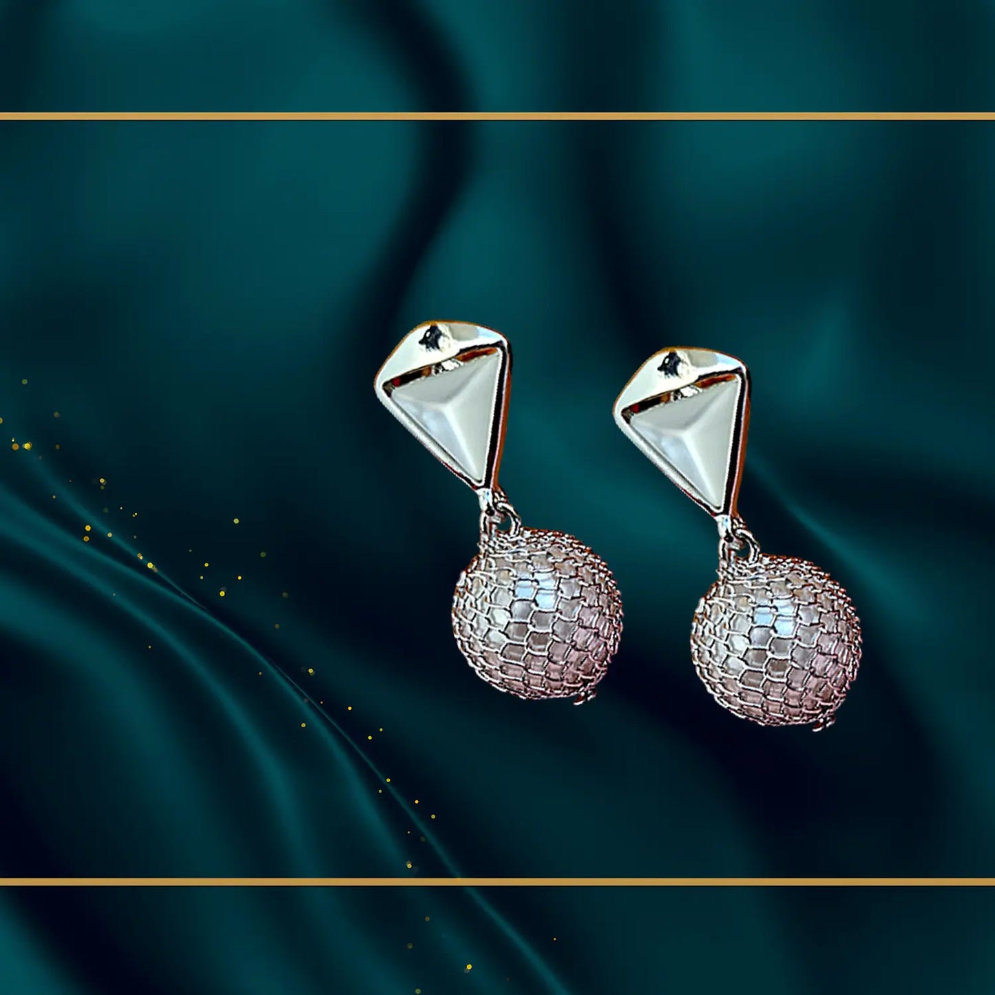 Timeless Elegance: Classic Pearl and Crystal Earrings with a Modern Touch Attractive Sister