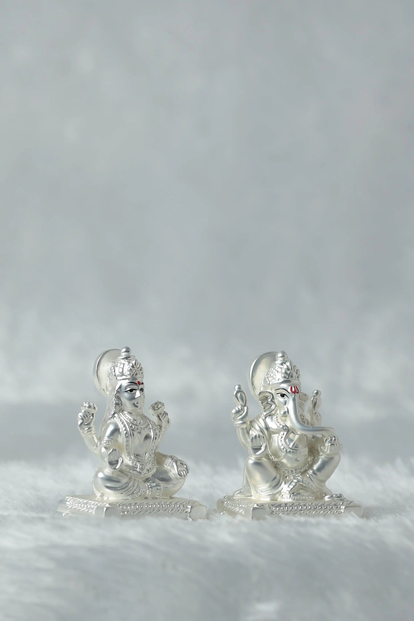 Gold and Silver Plated Maa Laxmi and Ganpati Idol - 3x4x1 Inches, 148 Grams - Divine Home Decor for Prosperity and Blessings Attractive Sister