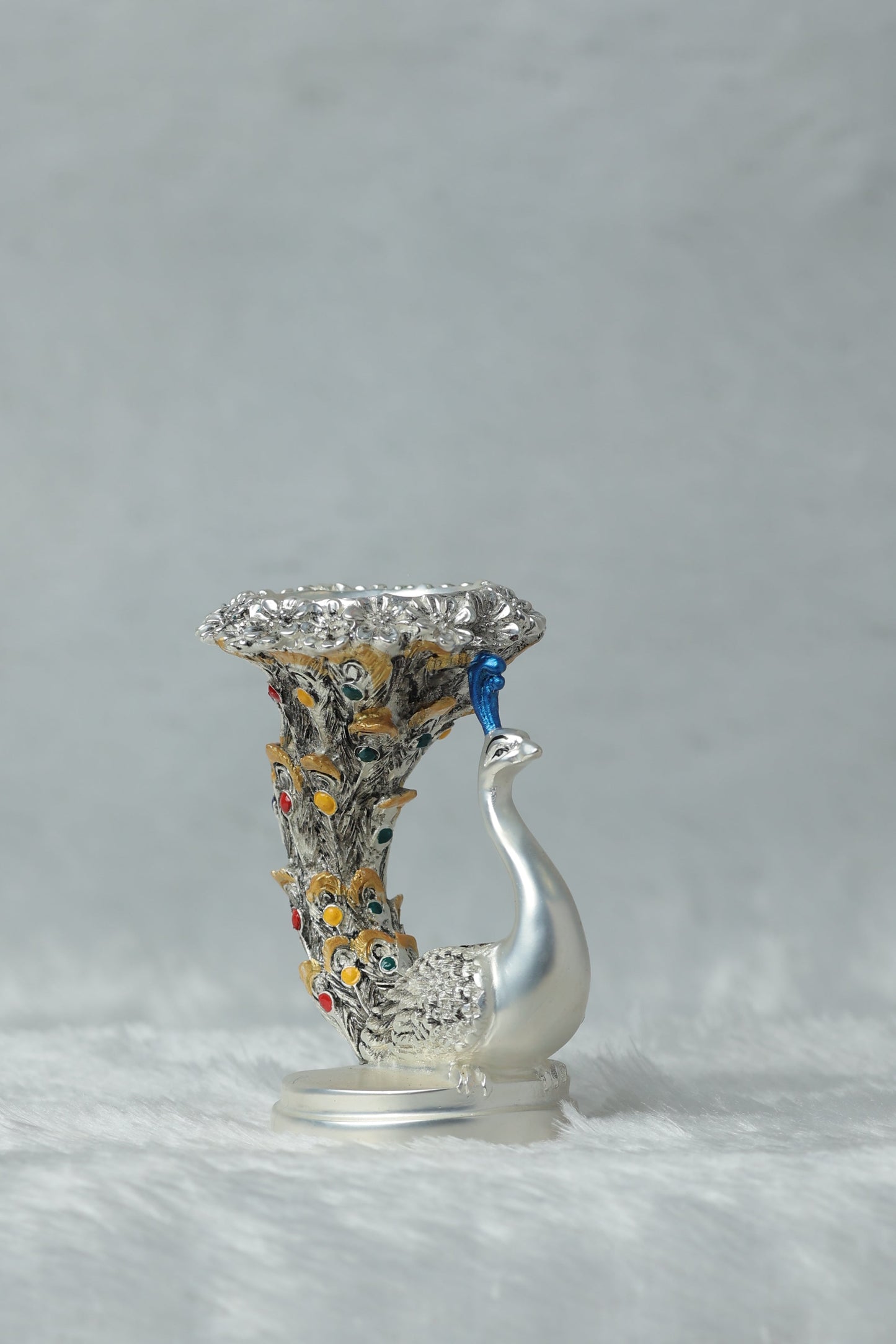 Silver Plated Antique Matt Finish Peacock Candle Holder measures 4*2.5*2.5 inches and weighs 180 grams. Perfect For table top and home decor Dropshiping