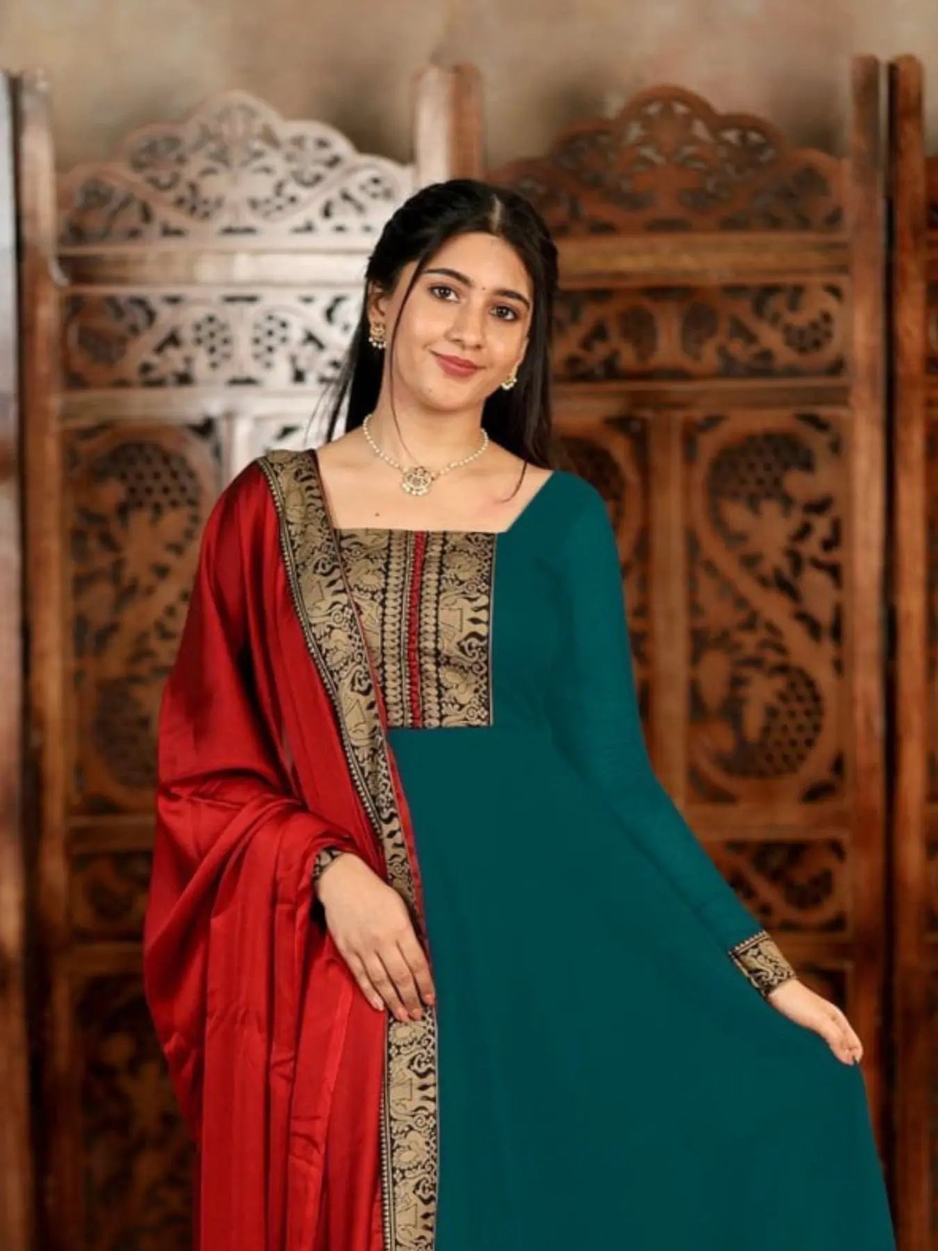 Vichitra Silk Embroidered Kurti Set with Jacquard Lace Dupatta for Weddings/Silk Long Sleeve Kurti /At Low Price/Festive Wear/ RE