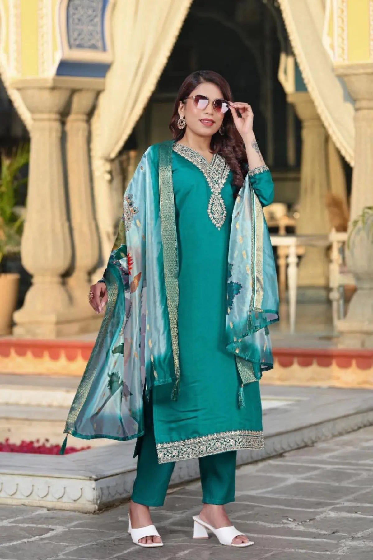 Dipali Embroidered Viscose Chanderi Straight Kurta with Jacquard Dupatta For Woman RE