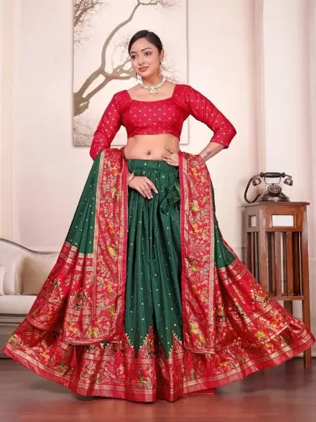 Twinning in Tradition – This Diwali in Royal Silk / A Perfect Pair for the Festival of Lights RE