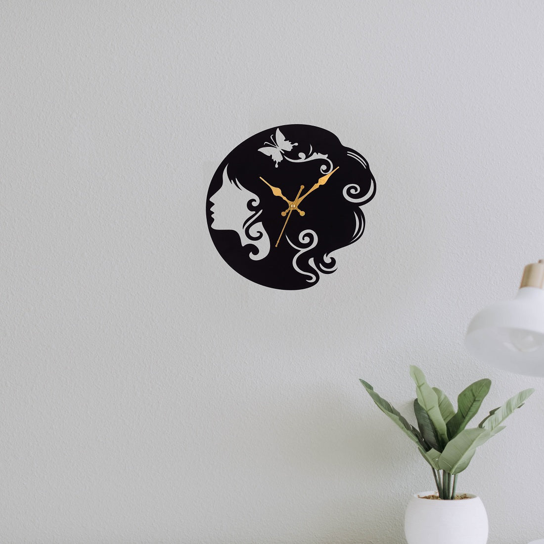 Designer Stylish Metal Wall Clock for Living Room, Bedroom, Office, Kitchen, Home and Hall, Fancy Big Size Modern Wall Watch for Home Décor Attractive Sister