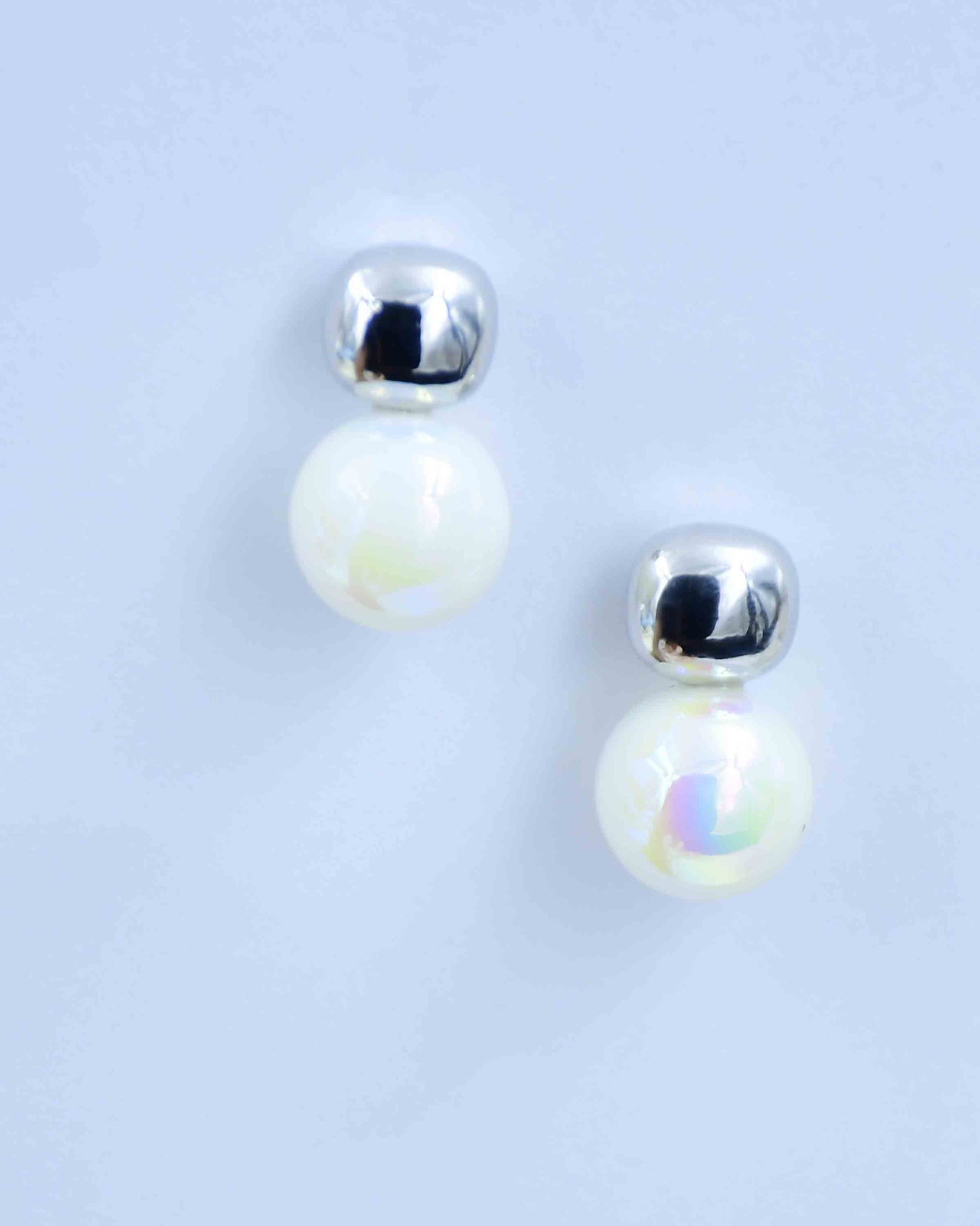 "Timeless Elegance: Simple White Pearl Earrings"