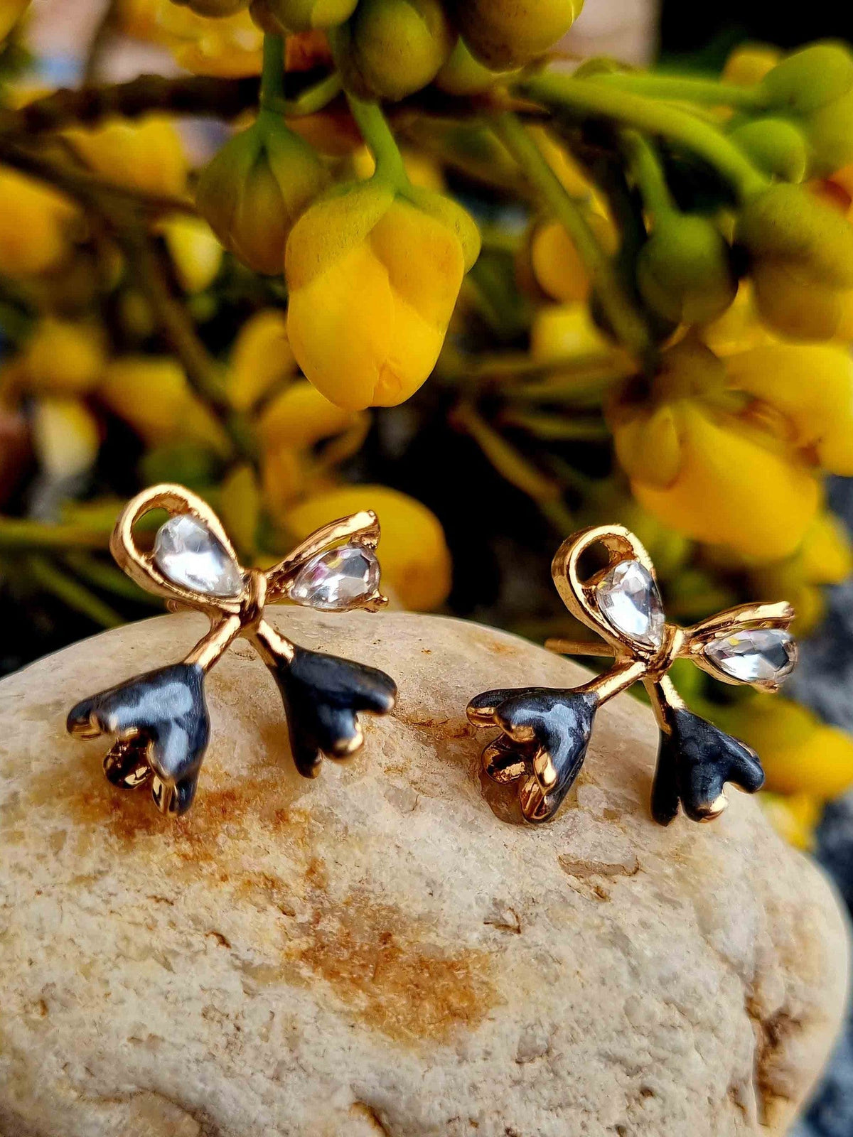 Black Bow Tulip Studs - Attractive Sister