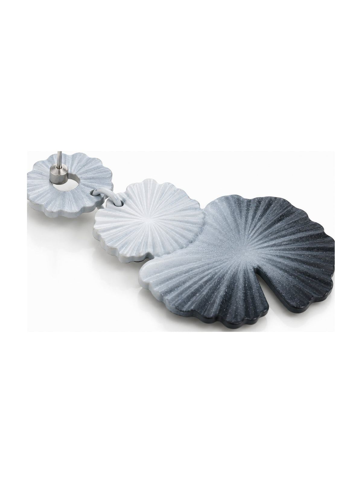 Ombre Petal Statement Drops Black-White - Attractive Sister