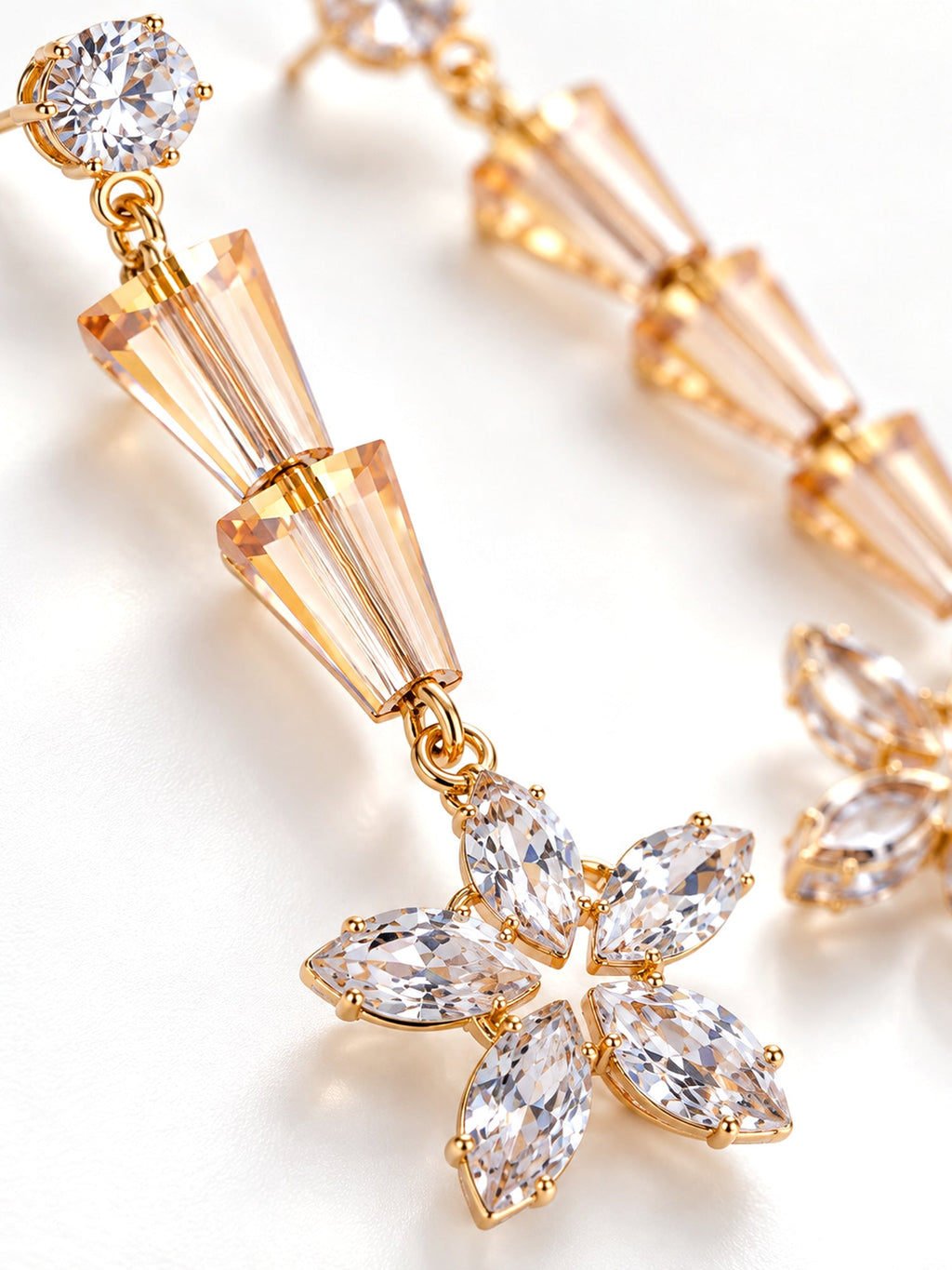Crystal Cone Star Drops Rose Gold - Attractive Sister