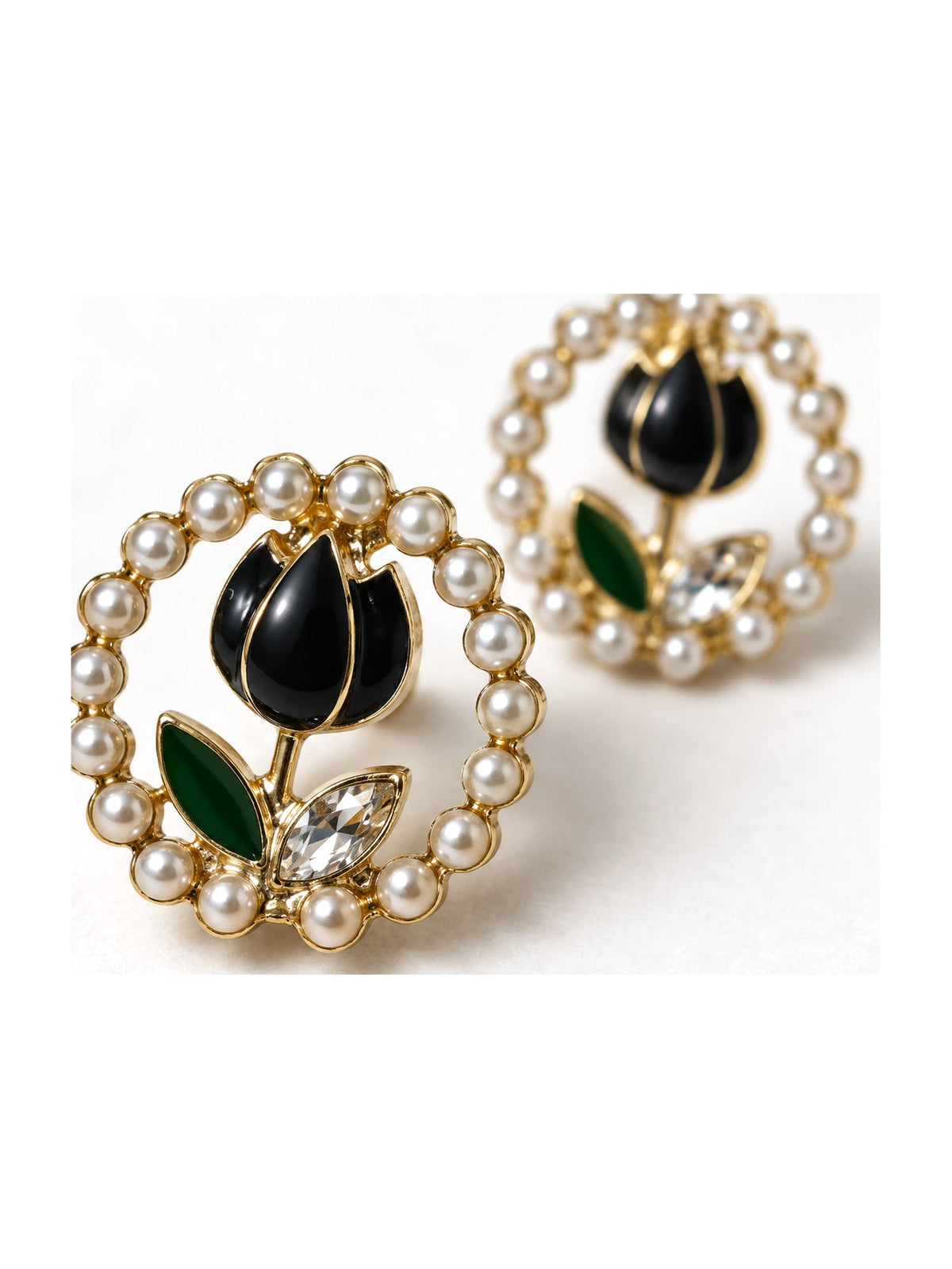 Pearl Halo Tulip Studs Black - Attractive Sister