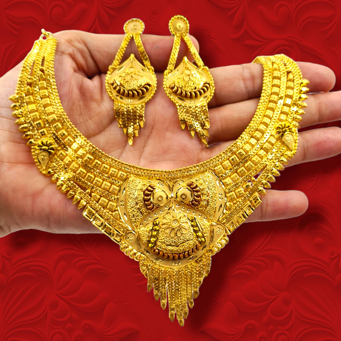 Luxurious Gold-Plated Indian Necklace Set