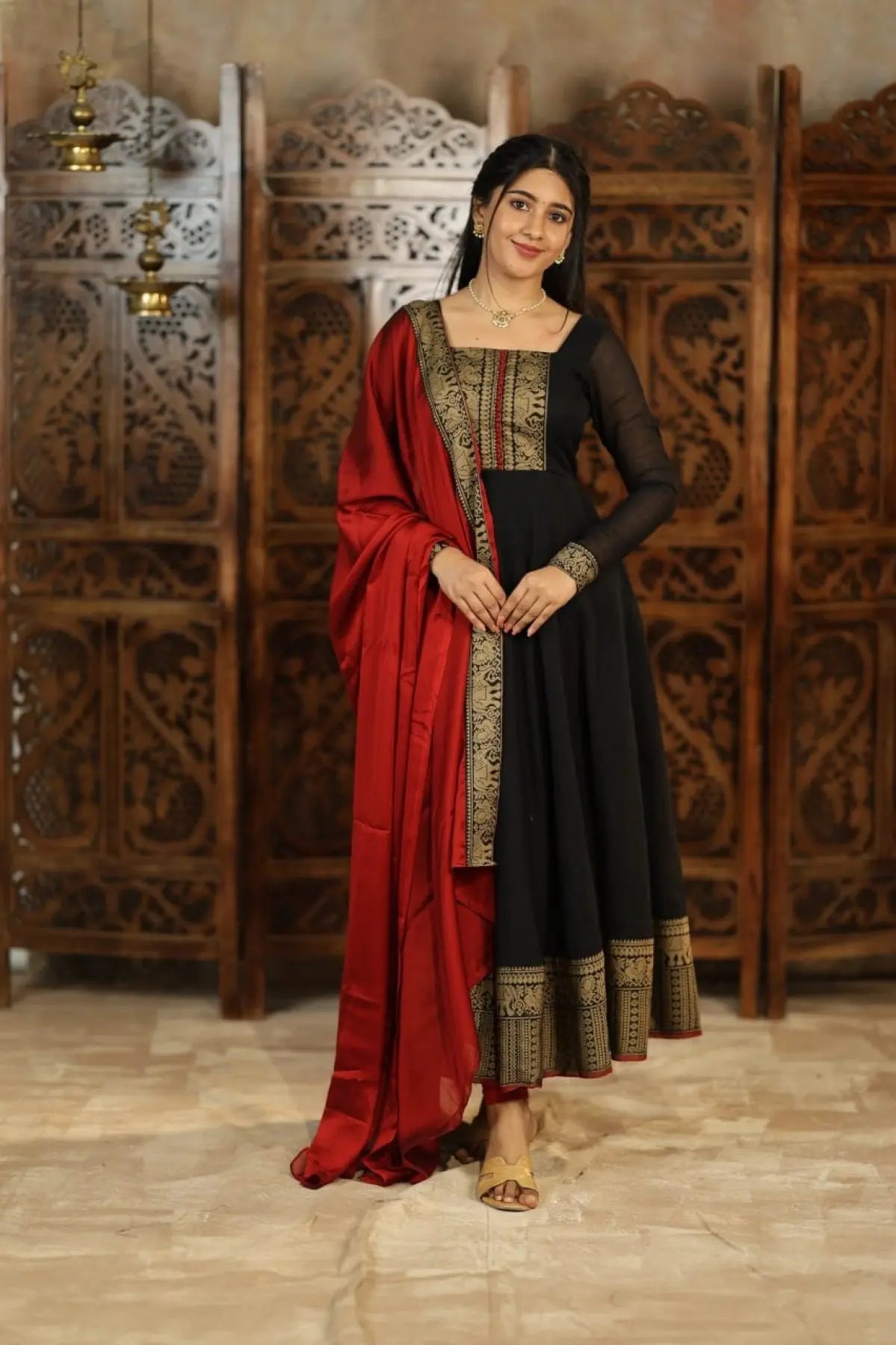 Vichitra Silk Embroidered Kurti Set with Jacquard Lace Dupatta for Weddings/Silk Long Sleeve Kurti /At Low Price/Festive Wear/ RE