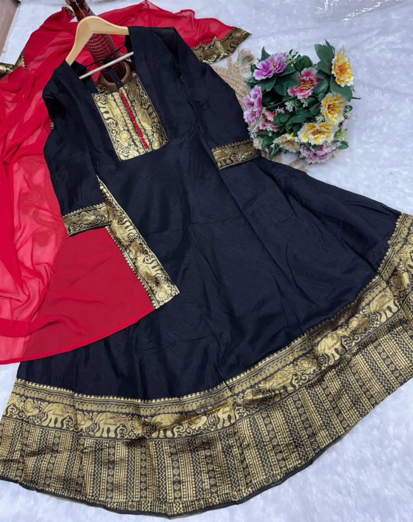 Vichitra Silk Embroidered Kurti Set with Jacquard Lace Dupatta for Weddings/Silk Long Sleeve Kurti /At Low Price/Festive Wear/ RE