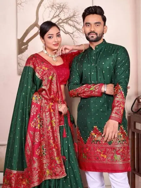 Twinning in Tradition – This Diwali in Royal Silk / A Perfect Pair for the Festival of Lights RE