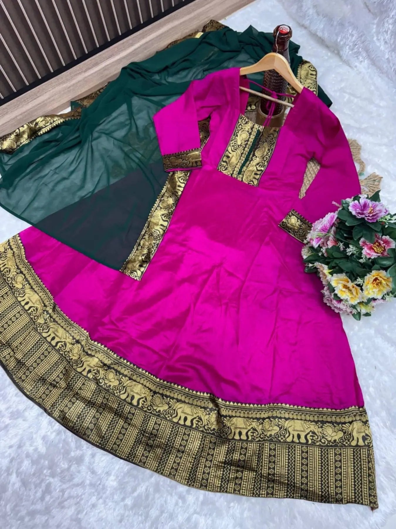 Vichitra Silk Embroidered Kurti Set with Jacquard Lace Dupatta for Weddings/Silk Long Sleeve Kurti /At Low Price/Festive Wear/ RE