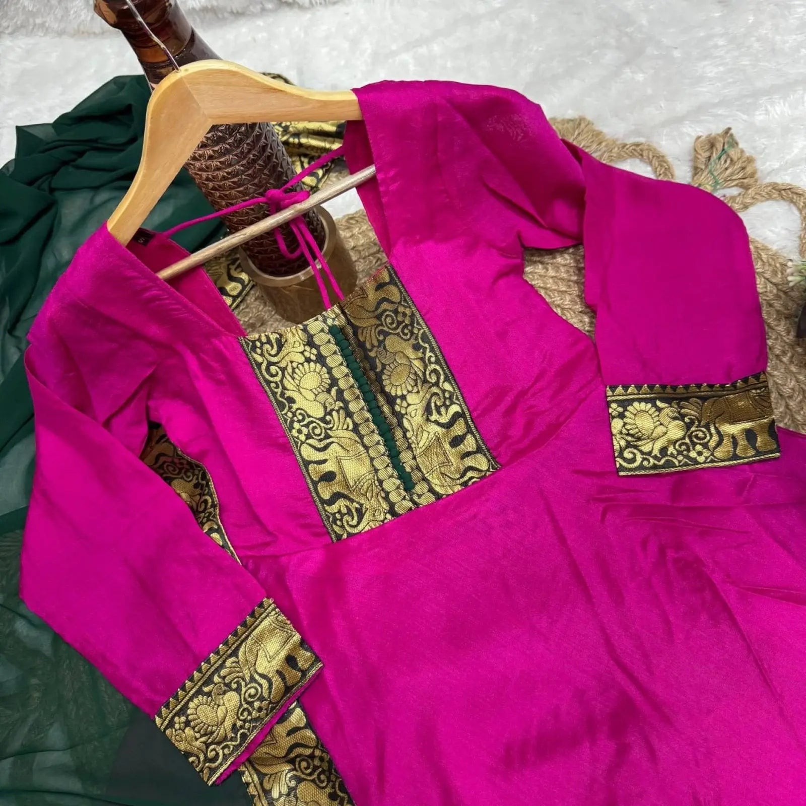 Vichitra Silk Embroidered Kurti Set with Jacquard Lace Dupatta for Weddings/Silk Long Sleeve Kurti /At Low Price/Festive Wear/ RE