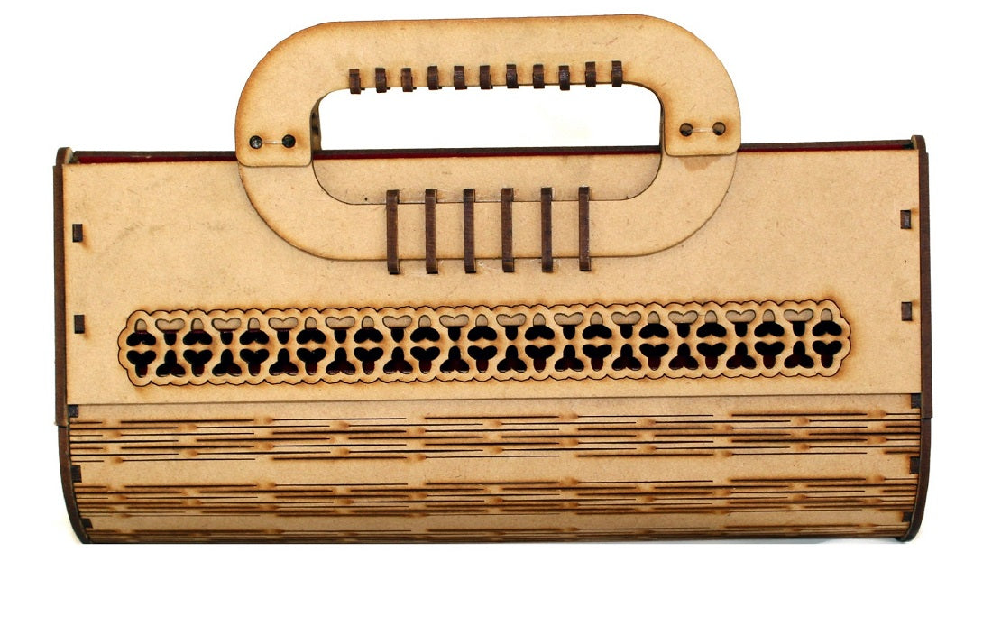 Exquisite Wooden Clutch: A Touch of Luxury