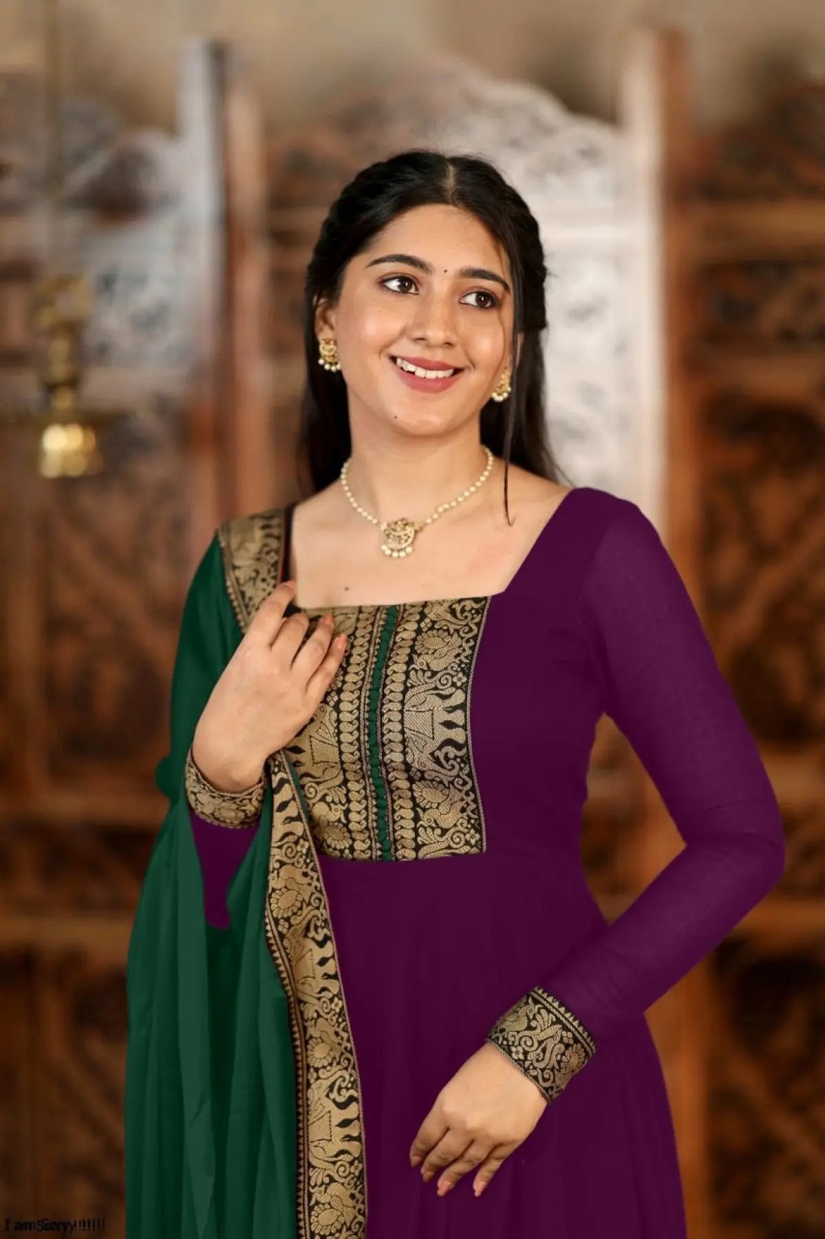 Vichitra Silk Embroidered Kurti Set with Jacquard Lace Dupatta for Weddings/Silk Long Sleeve Kurti /At Low Price/Festive Wear/ RE